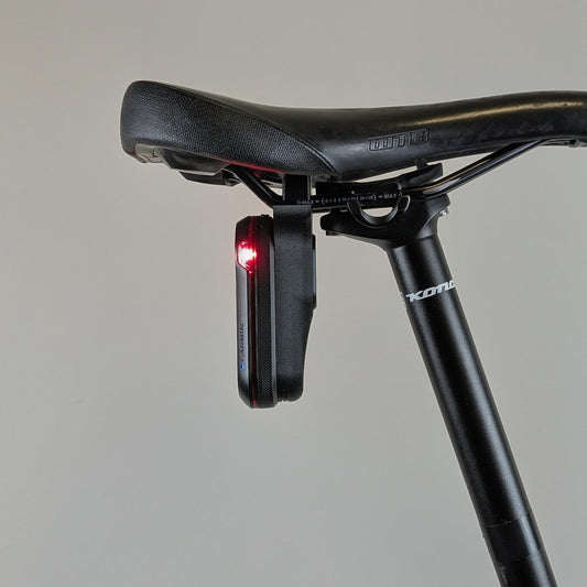 Saddle Rail Varia + Airtag Mount