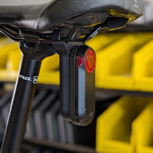 Saddle Rail Varia + Airtag Mount
